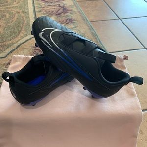 Nike Jr. Phantom GX Academy' MG Soccer Cleats